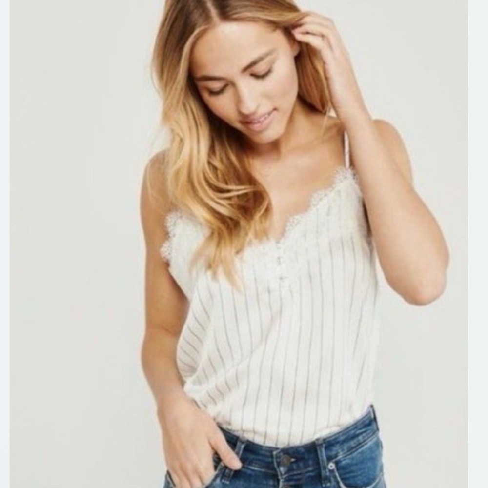 Abercrombie & Fitch lace trimmed blouse